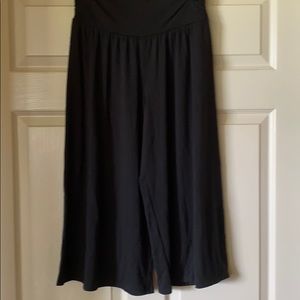 Black Capri palazzo pants